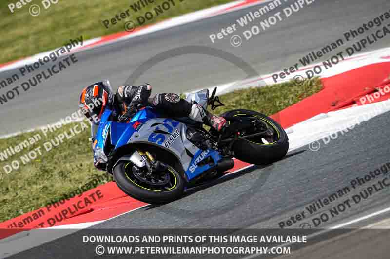 cadwell no limits trackday;cadwell park;cadwell park photographs;cadwell trackday photographs;enduro digital images;event digital images;eventdigitalimages;navarra;no limits trackdays;peter wileman photography;racing digital images;trackday digital images;trackday photos